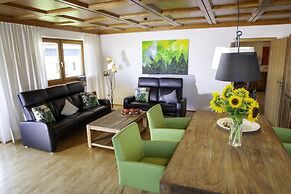 Cozy Apartment in Ruhmannsfelden With Swimming Pool