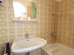 Contemporary Apartment in Maishofen Near Ski Area