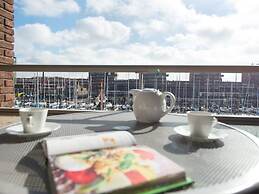 Two Room Apartment Overlooking the Harbor