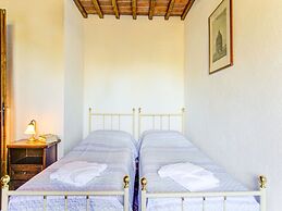 Countryside Holiday Home in Gambassi Terme With Garden