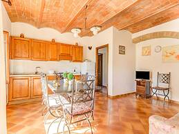 Countryside Holiday Home in Gambassi Terme With Garden