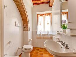 Countryside Holiday Home in Gambassi Terme With Garden