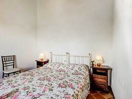 Countryside Holiday Home in Gambassi Terme With Garden