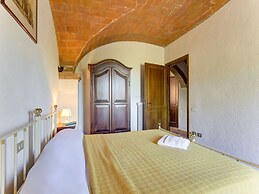 Countryside Holiday Home in Gambassi Terme With Garden