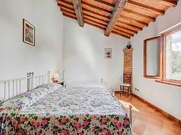 Countryside Holiday Home in Gambassi Terme With Garden