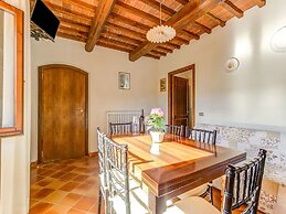 Countryside Holiday Home in Gambassi Terme With Garden