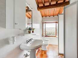 Countryside Holiday Home in Gambassi Terme With Garden