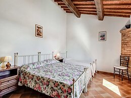 Countryside Holiday Home in Gambassi Terme With Garden