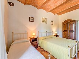 Countryside Holiday Home in Gambassi Terme With Garden