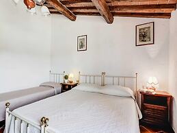 Countryside Holiday Home in Gambassi Terme With Garden