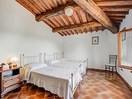 Countryside Holiday Home in Gambassi Terme With Garden