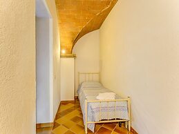 Countryside Holiday Home in Gambassi Terme With Garden