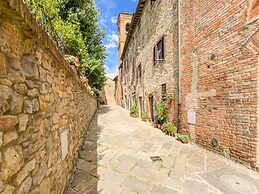 Countryside Holiday Home in Gambassi Terme With Garden