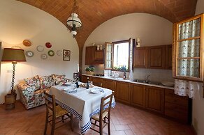 Countryside Holiday Home in Gambassi Terme With Garden