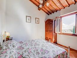 Countryside Holiday Home in Gambassi Terme With Garden