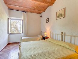 Countryside Holiday Home in Gambassi Terme With Garden