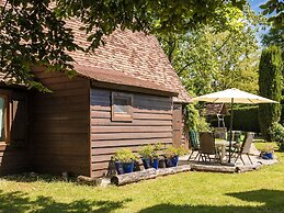 Farmhouse With Private Pool, Large Garden and Playground