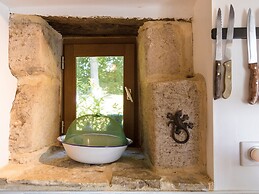 Farmhouse With Private Pool, Large Garden and Playground