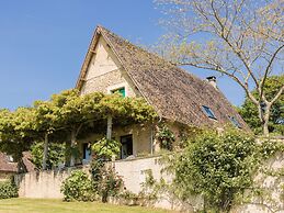 Farmhouse With Private Pool, Large Garden and Playground