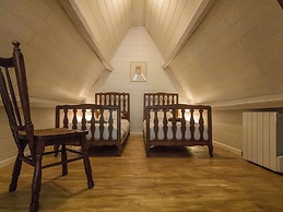 Farmhouse With Private Pool, Large Garden and Playground
