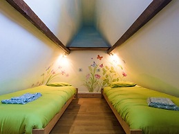 Farmhouse With Private Pool, Large Garden and Playground