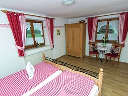 Alluring Holiday Home in Ubersee With Whirlpool