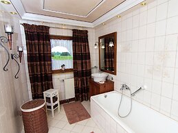 Alluring Holiday Home in Ubersee With Whirlpool