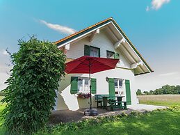 Alluring Holiday Home in Ubersee With Whirlpool