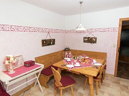 Alluring Holiday Home in Ubersee With Whirlpool