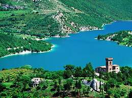 Gorgeous Apartment With Pool Near Sibillini Mountains