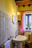 Gorgeous Apartment With Pool Near Sibillini Mountains