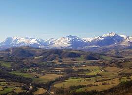 Gorgeous Apartment With Pool Near Sibillini Mountains
