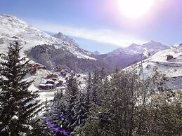 Majestic Apartment in Meribel-mottaret Close to Skiing