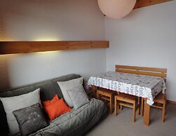 Majestic Apartment in Meribel-mottaret Close to Skiing