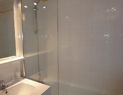 Majestic Apartment in Meribel-mottaret Close to Skiing