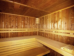 Luxury Apartment With Terrace, Sauna, Tennis, Pool