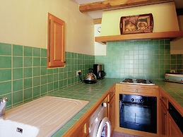 Luxury Apartment With Terrace, Sauna, Tennis, Pool
