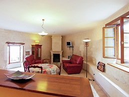 Luxury Apartment With Terrace, Sauna, Tennis, Pool