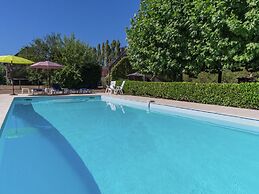 Charming Holiday Home in Montrichard With Pool