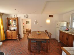 Charming Holiday Home in Montrichard With Pool