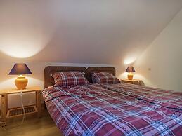 Charming Holiday Home in Montrichard With Pool