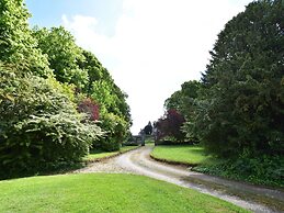Luxurious Mansion in Castle Grounds in Lantheuil