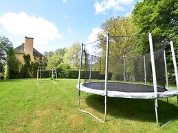 Luxurious Mansion in Castle Grounds in Lantheuil