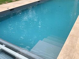 Luxurious Mansion in Castle Grounds in Lantheuil