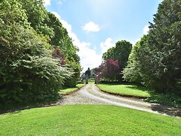 Luxurious Mansion in Castle Grounds in Lantheuil