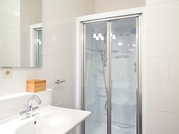 Appealing Apartment in Den Haag With Balcony, Terrace