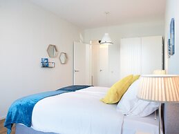 Appealing Apartment in Den Haag With Balcony, Terrace