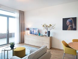 Appealing Apartment in Den Haag With Balcony, Terrace