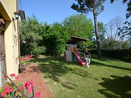 Lovely Holiday Home in Monte Colombo on Farm