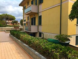 Amazing Holiday Home Near Pet-friendly Beach